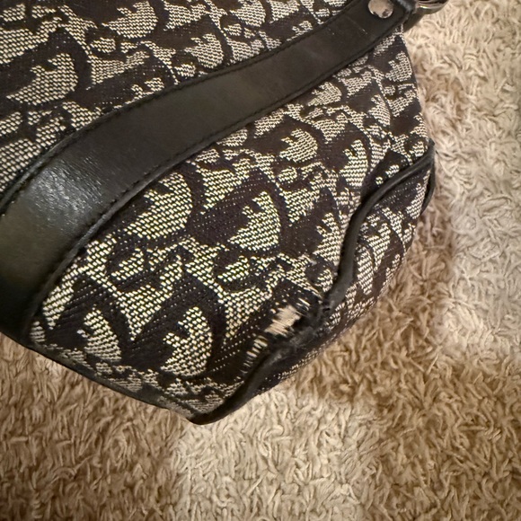 Christian Dior Monogram Handbag - Picture 9 of 16
